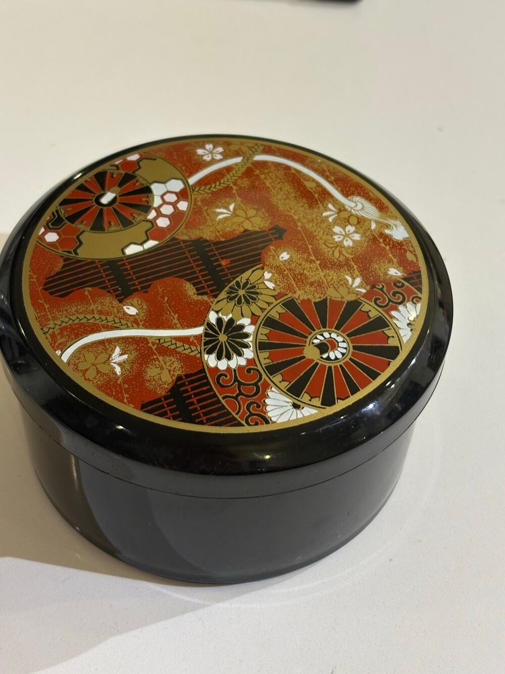 Small Round Decorative Black Lacquered Japanese Storage Stash Box gold